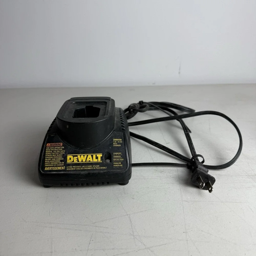 DeWalt DW9118 7.2v-9.6v-12.0v-14.4v NiCd Battery Charger